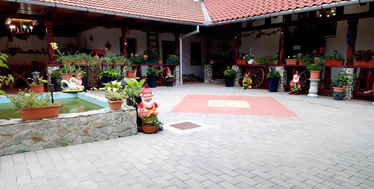 Mehadica House Villa Buitenkant foto